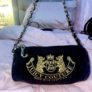 SOLD‼️ Y2K JUICY COUTURE BARREL PURSE